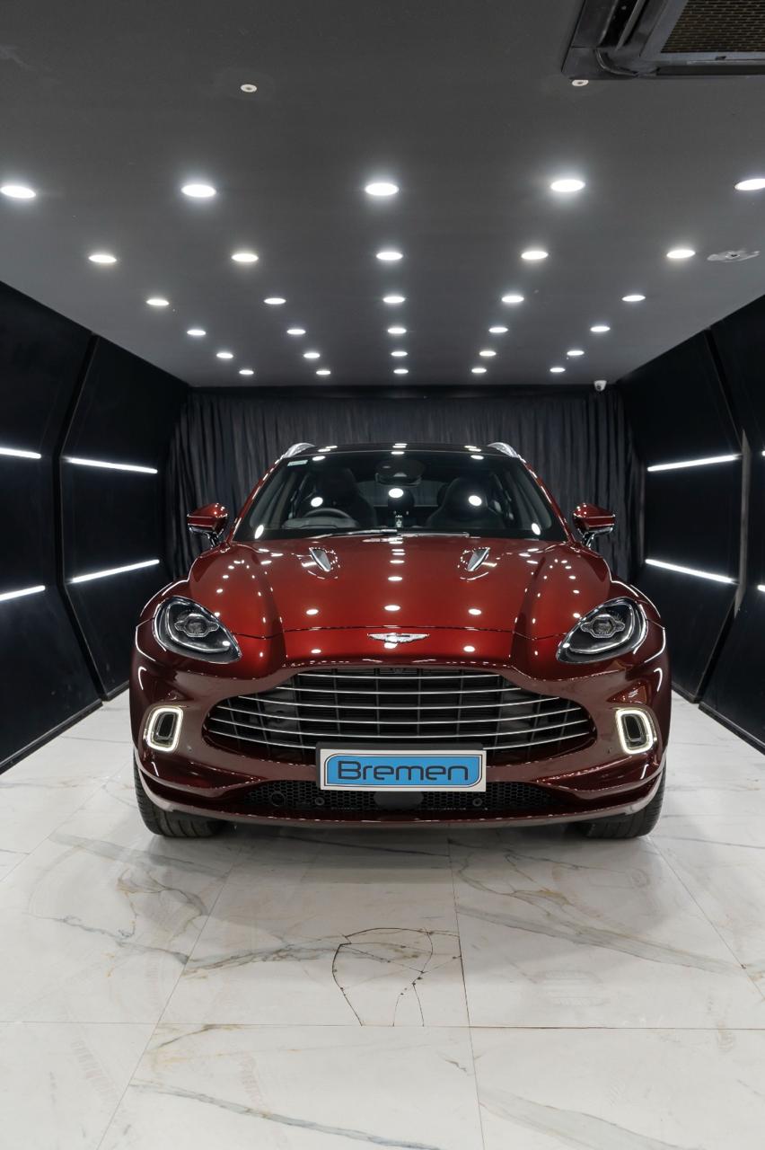 Aston Martin DBX